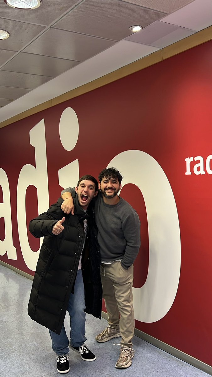 Mañana arranca el 42º Festival de Teatro de Málaga <a href="/TeatroCervantes/">Teatro Cervantes</a> que trae #YoSostenido al <a href="/TeatroEchegaray/">Teatro Echegaray</a>
Hoy hemos hablado en <a href="/radio5_rne/">Radio 5</a> Málaga con su protagonista Víctor Elías, su director <a href="/frnperea/">Fran Perea 🇪🇸</a> y su autor <a href="/pablodmorilla/">pablodmorilla</a> 
👇🏻📻
rtve.es/a/16396659/