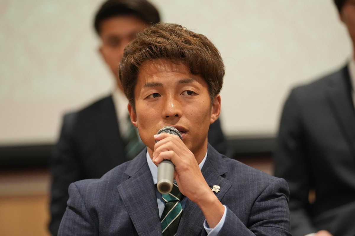 本日マーサ21様にて「2025新体制・新加入選手記者会見」を実施しました✨
そして今日からチームのトレーニングもスタート✊
大島監督の元、新しく13名の選手も加わり、一丸となって2025シーズンを戦っていきます🔥
会見の模様は、レポートやFC岐阜公式YouTubeにて公開予定です☺️🙌

#fcgifu