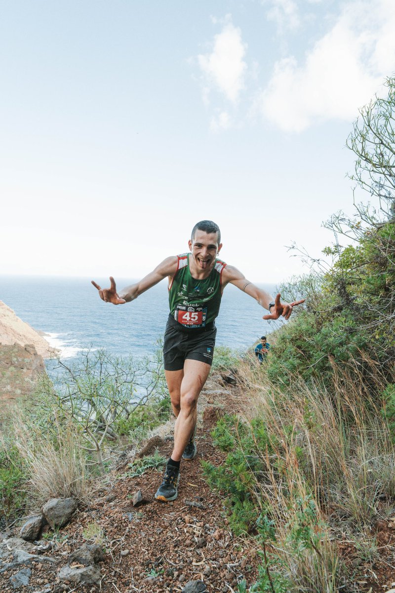 Skyrunning_com's tweet image. Are you ready for more skyrunning madness? 😎

T-10 weeks to the first skyrace of the season in @acantilados_del_norte 🏝️🇮🇨

📸 @_guaresti_ 

#msws25 #skyrunnerworldseries #skyrunning #skyrace #merrell #merrelleu #acantiladosdelnorte