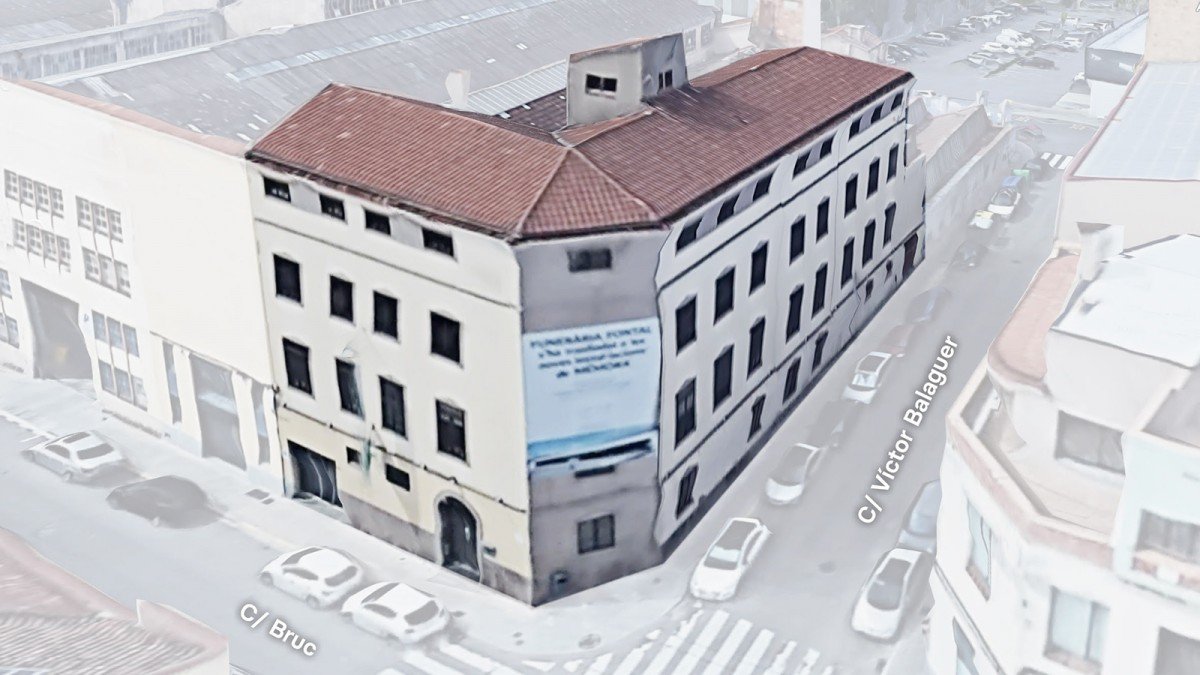 Ivan Miró (@ivan_sants) on Twitter photo Cooperatives manresanes, com <a href="/PropagandaPFet/">Propaganda pel Fet!</a>, compren un edifici industrial de 2.000 m2 per a fer-hi un nou pol cooperatiu, amb suport de <a href="/Coop57Catalunya/">Coop57 Catalunya</a>. Emociona veure com prolifera un tipus de desenvolupament econòmic local alternatiu al capitalista
elsetembre.cat/noticia/1697/g… Cooperatives manresanes, com <a href="/PropagandaPFet/">Propaganda pel Fet!</a>, compren un edifici industrial de 2.000 m2 per a fer-hi un nou pol cooperatiu, amb suport de <a href="/Coop57Catalunya/">Coop57 Catalunya</a>. Emociona veure com prolifera un tipus de desenvolupament econòmic local alternatiu al capitalista
elsetembre.cat/noticia/1697/g…