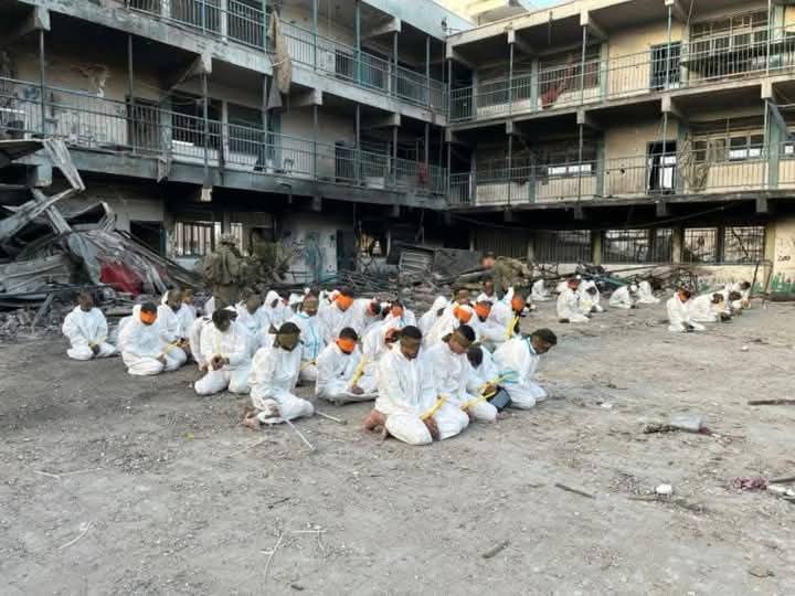 ليش وقفت ،، كمل تقليب ،،💔🥺