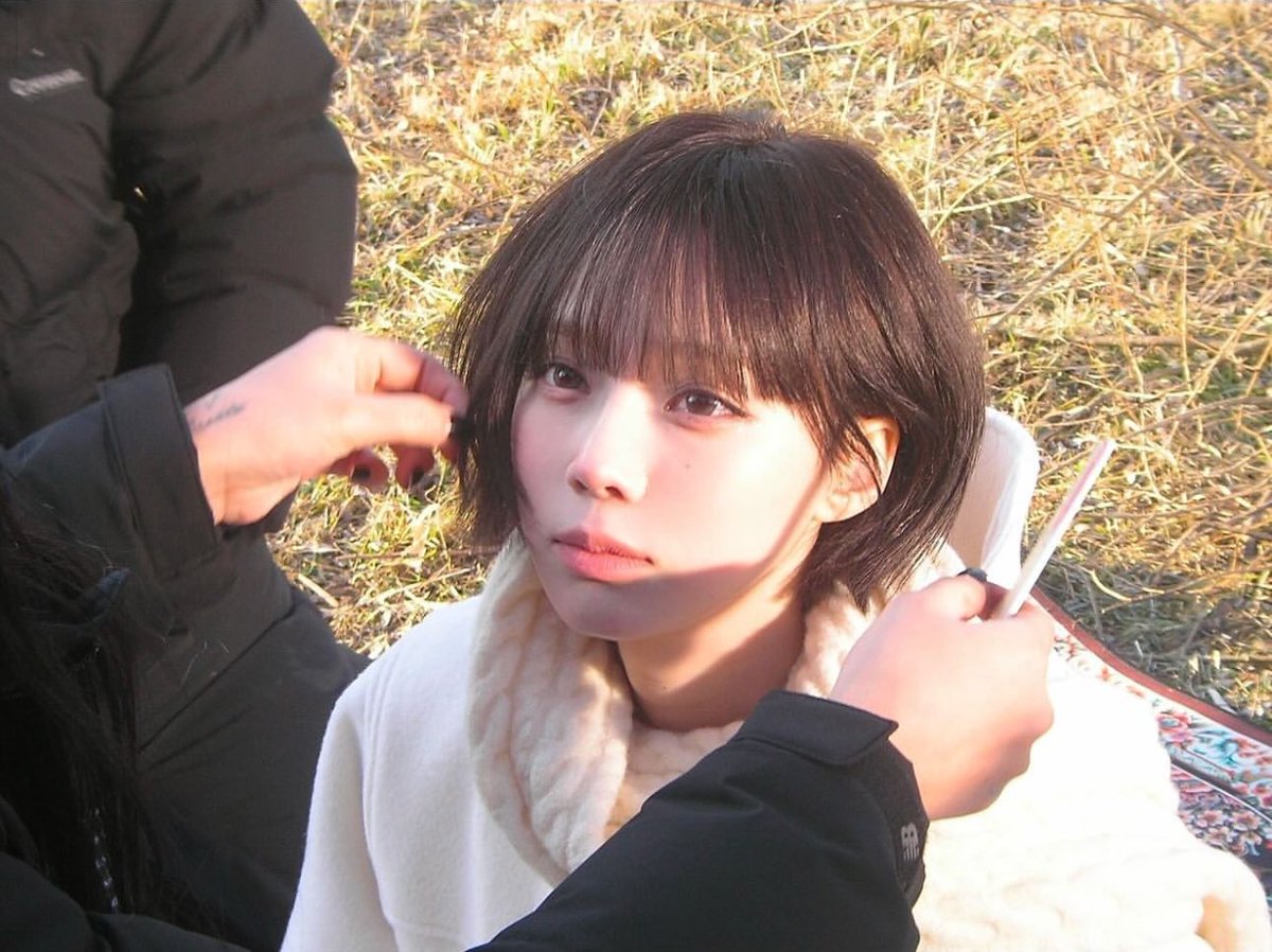 aespapic's tweet photo. #WINTER imwinter instagram update https://t.co/R4AodE76Gj