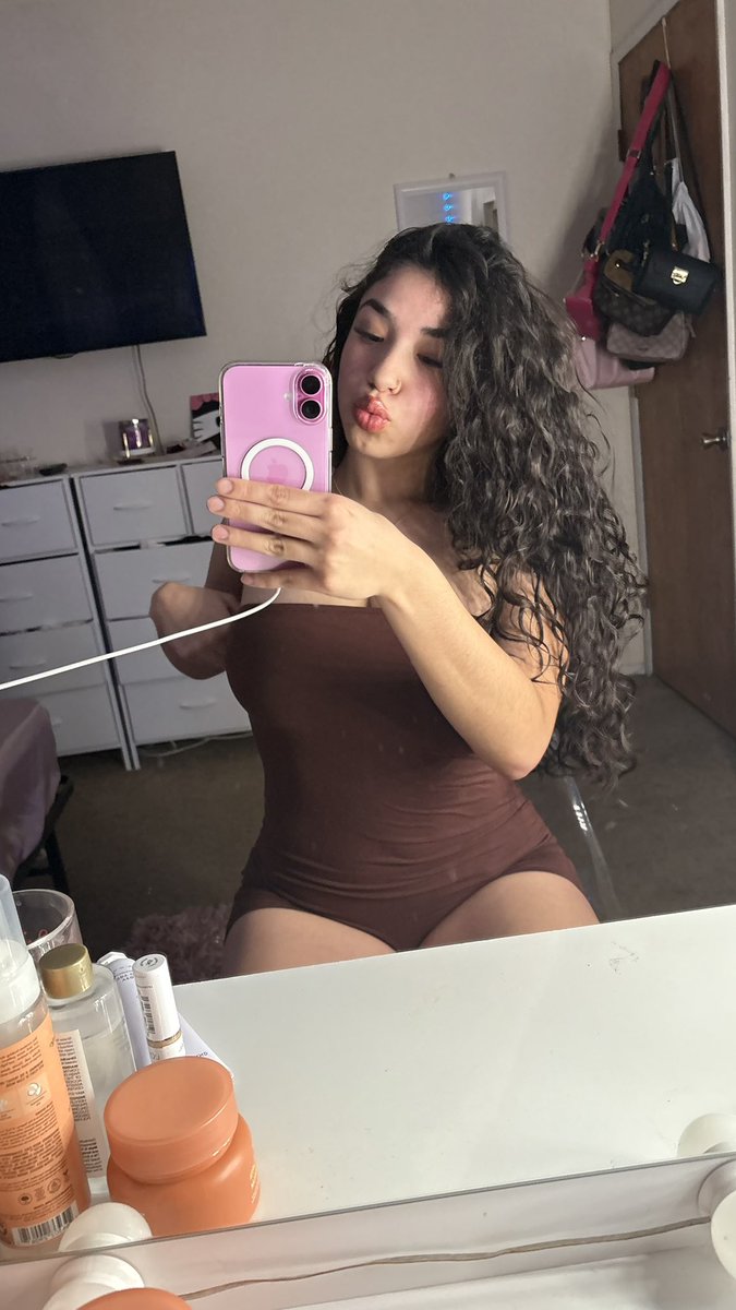 igettdough's tweet photo. No filter🖕hoes not fucking wit me https://t.co/WdCiL7q3Xs
