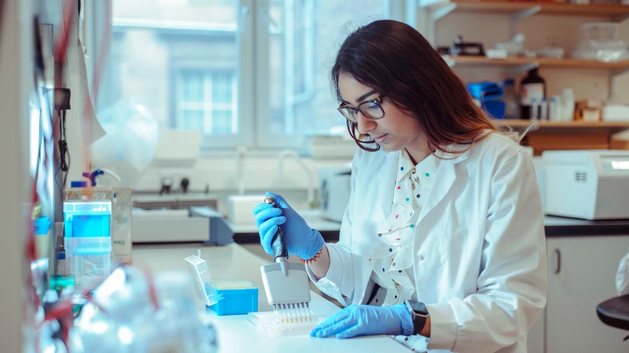 🧠🔬Seeking exceptional PhD candidates for funded position in cutting-edge, world-class research! Join our ambitious network of MND researchers in Scotland, and contribute to pioneering discoveries. 
Info &amp; apply ➡️ edin.ac/3uEXmYI
⏰deadline 10 Feb
#PhD #MND #ALS #SMA
