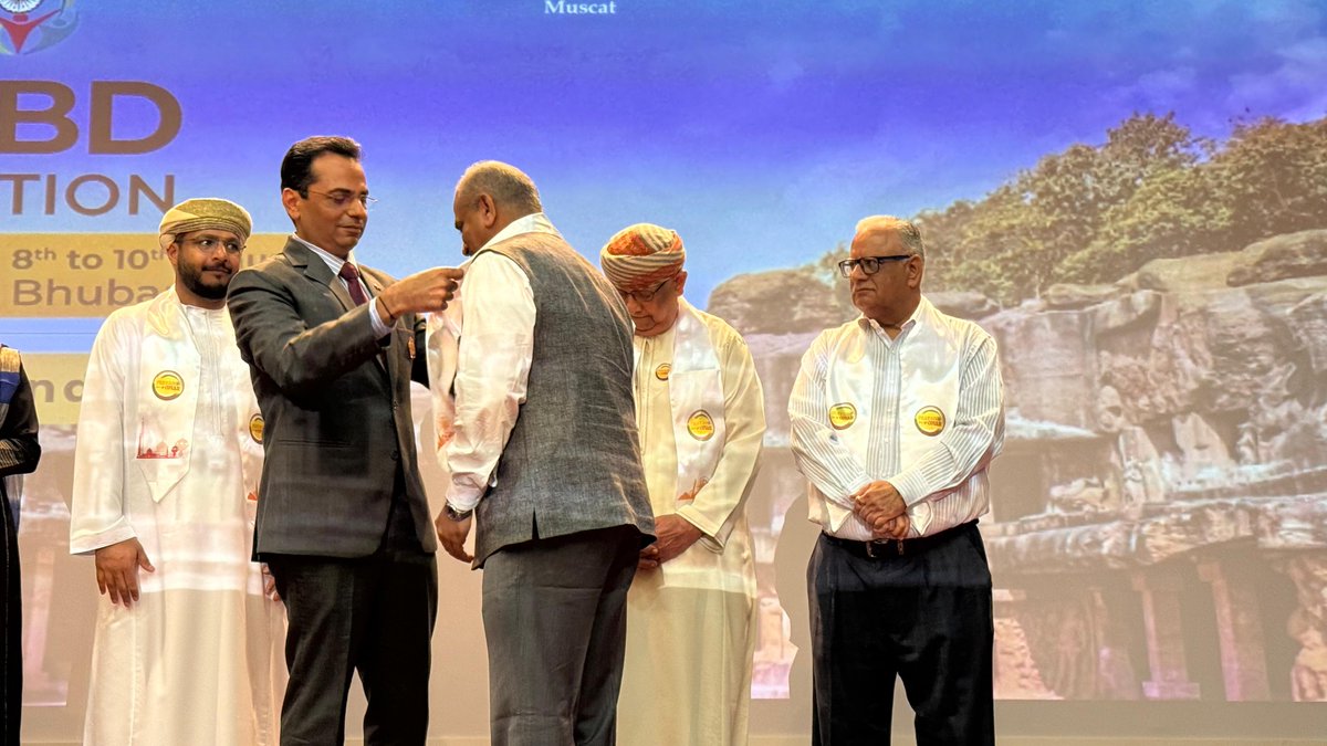 PBSHABD's tweet photo. #UPDATE | A delegation of over 300 members from Oman, the largest Indian diaspora group from the country, will attend the 18th Pravasi Bharatiya Divas Convention in Odisha from Jan 8-10, 2025. 
The event highlights India's global diaspora connections. 

Find stories from all over #India on #PBSHABD. Free to sign up and use for media organizations on https://t.co/v7FjNyEbNI

#PravasiBharatiyaDivas  #IndianDiaspora #Oman #GlobalConnections #IndiaOmanRelations #PBSHABD