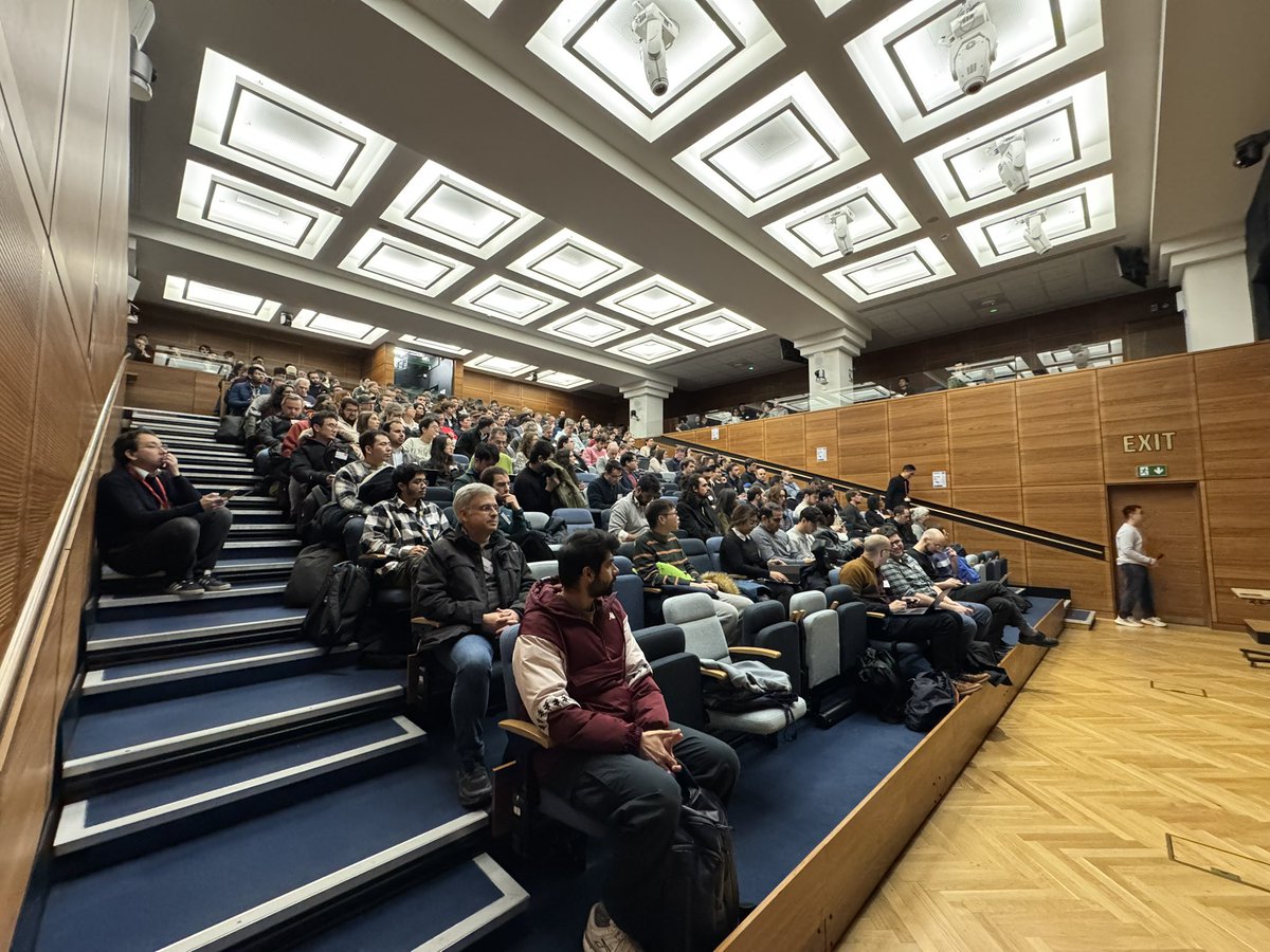 UK Robot Manipulation Workshop (@uk_robot_manip) on Twitter photo We start the first session with Dr Ketao Zhang’s <a href="/Ketao_Zhang/">Ketao Zhang</a> talk on engineering bio-inspired end effectors for #robot #manipulation We start the first session with Dr Ketao Zhang’s <a href="/Ketao_Zhang/">Ketao Zhang</a> talk on engineering bio-inspired end effectors for #robot #manipulation