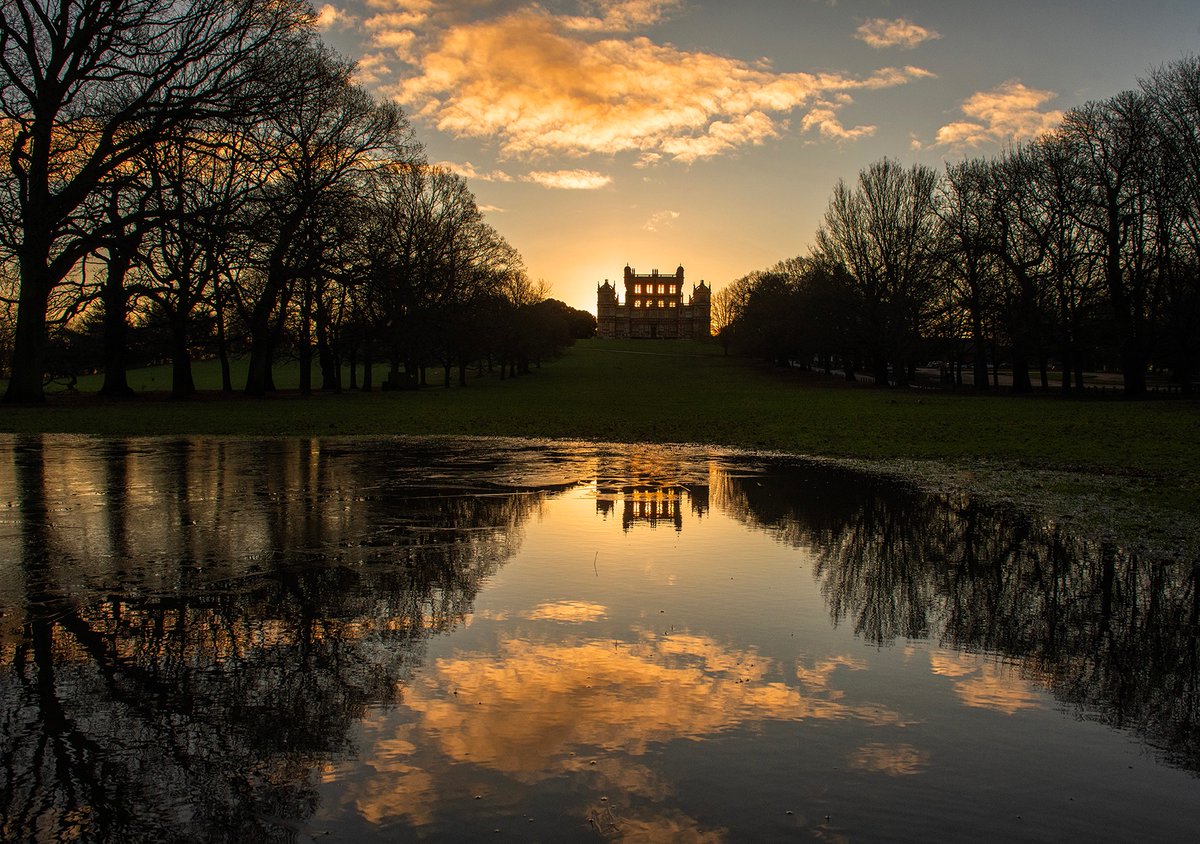 Dark Night Rises 

Sometimes the poor weather conditions work in your favour and I had a great morning at Wollaton playing with puddles. Adds a different dimension to a scene I have captured many times before :) 

#Wollaton #Nottingham