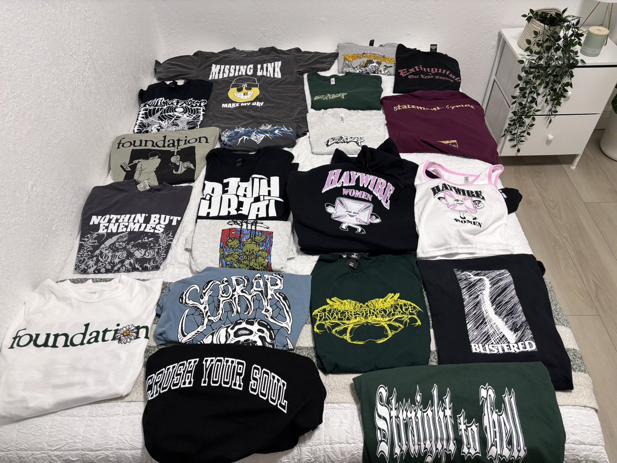 FYA 11 merch acquisition (I don’t mind spending 30USD on the <a href="/hardlorepod/">HARDLORE</a> tote bag because it’s quite useful) 🫡😼👻