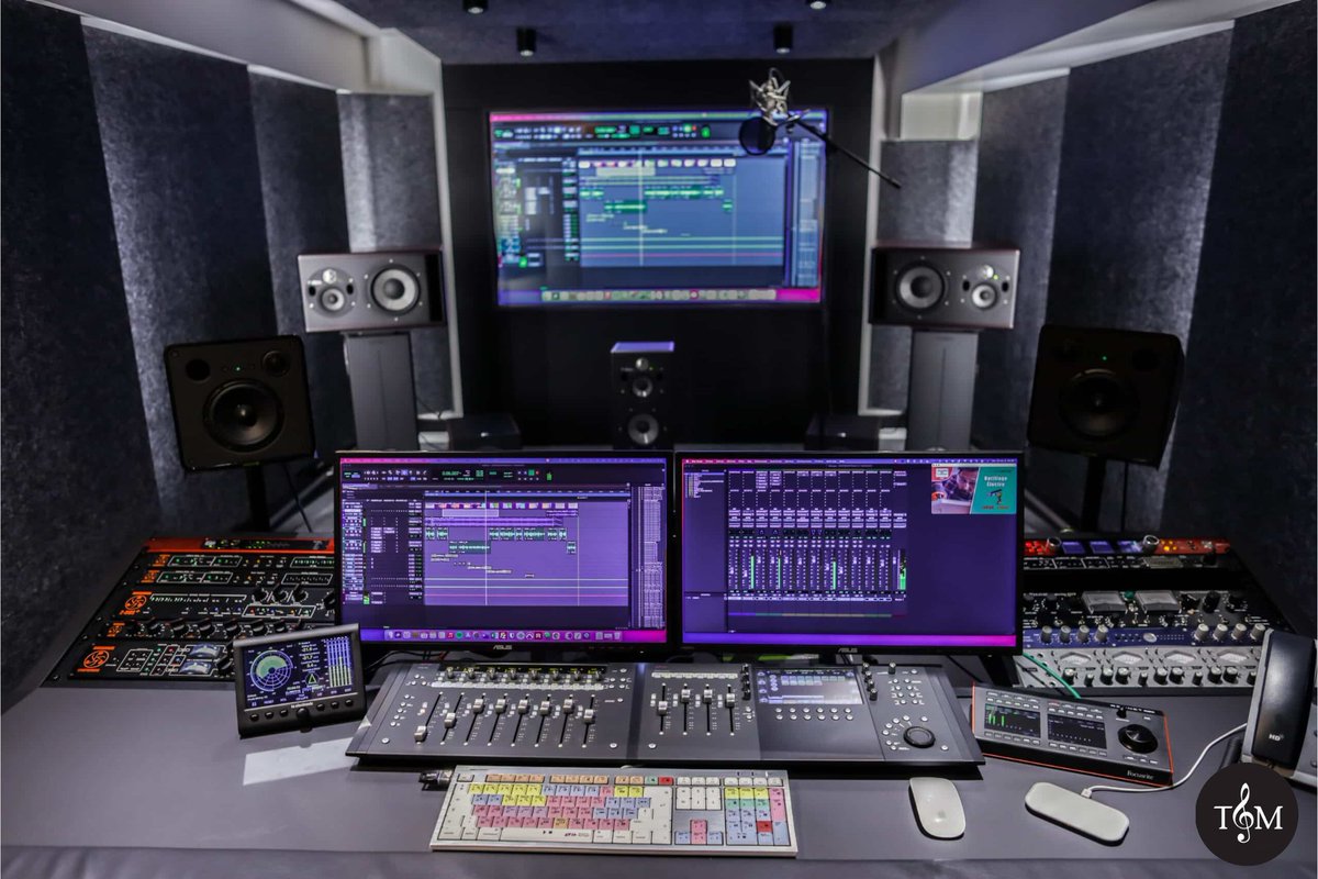 trustandmarket's tweet image. ✨ Boostez votre studio en 2025 avec Trust and Market ! 🎶
Visibilité 🌍, collaborations 🤝, outils sur-mesure 🛠, et événements exclusifs 📅.
🚀 Rejoignez-nous et démarquez-vous ! #TrustAndMarket #ProductionMusicale