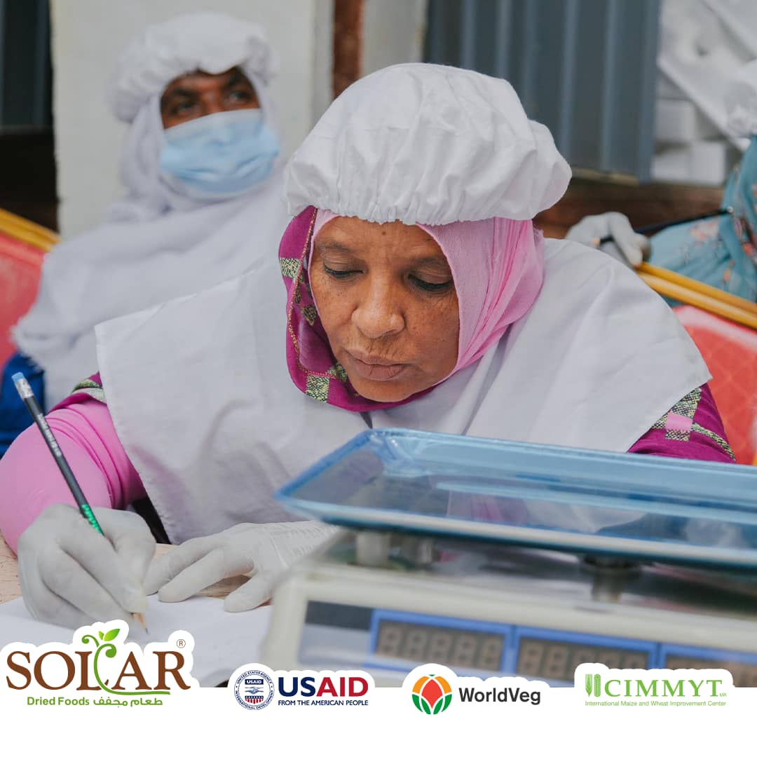 Empowerment begins with knowledge!🌱

Through hands-on sessions, we’ve trained 140+farmers in marketing, solar drying, and sustainable packaging.

These skills reduce post-harvest losses and open doors to better market access. Together, we’re shaping a sustainable future!🌍☀️