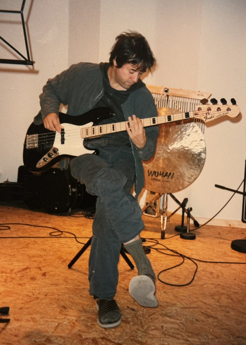 Keine Ahnung, wann und wo das war. Hinten drauf steht 07.01., aber kein Jahr. Lange her jedenfalls. Hach, es hätte ein stiller Bassist aus mir werden können… les temps perdu 🤷🏻‍♂️