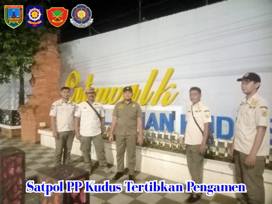 Kudus, 7/1/25 – Satuan Polisi Pamong Praja Kabupaten Kudus melakukan penertiban terhadap pengamen di kawasan Jl Sunan Kudus tepatnya di  seputaran kawasan city walk.

<a href="/ditpolpp_linmas/">ditpolpp. linmas</a> 
<a href="/Pemkab_Kudus/">Pemerintah Kabupaten Kudus</a>  <a href="/ppidkabkudus1/">ppidkabkudus</a>