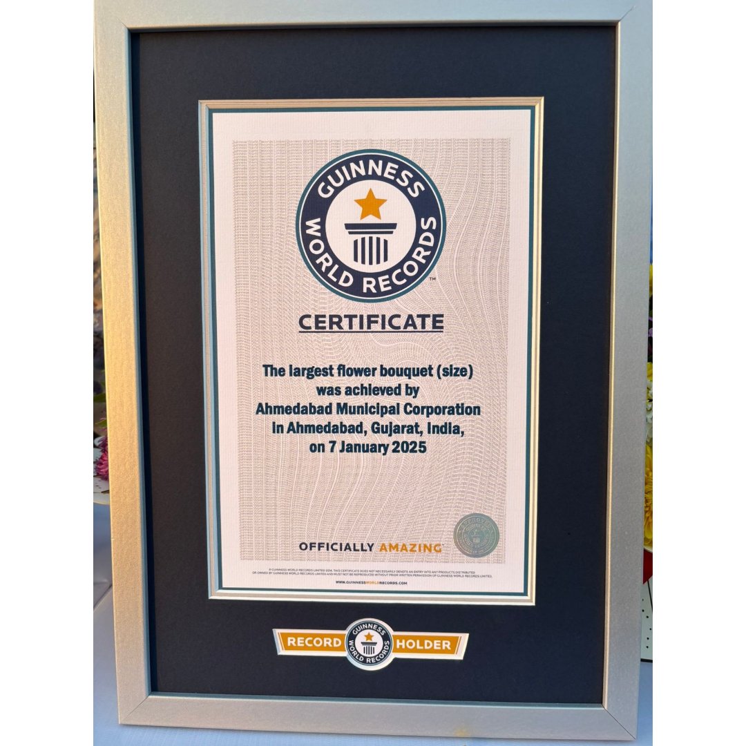 SRFDCL's tweet photo. Ahmedabad International Flower Show blooms into history!
We are officially a Guinness World Record holder for the largest flower bouquet!
#AhmedabadInternationalFlowerShow #BloomingHistory #GuinnessWorldRecord #LargestFlowerBouquet #FloralExcellence #RecordBreakingEvent #AhmedabadEvents #NatureAtItsBest #BloomWithPride #FloralWonderland #FlowerShow2025 #AhmedabadPride #BloomAndGrow #SpectacularFlowers #EventOfTheYear #FloralArtistry #IncredibleIndia #AhmedabadMoments #FlowerPower #FloralCelebration #BloomFestival #GardenOfDreams #FloralMagic #EventHighlights #ProudMoment