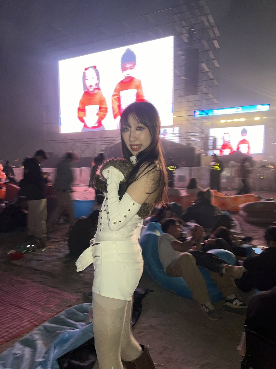 黄推福利内容 - 大叔的精彩图片 福利姬大叔分享的黄推图片3 - 网红私拍内容