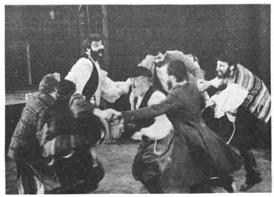 Take a trip down memory lane! Porthouse Theatre first performed "Fiddler on the Roof" back in 1984. This year, we're bringing the tradition back! 

Get ready for our 2025 season, we can't wait to see you there!
kent.edu/porthouse/2025…