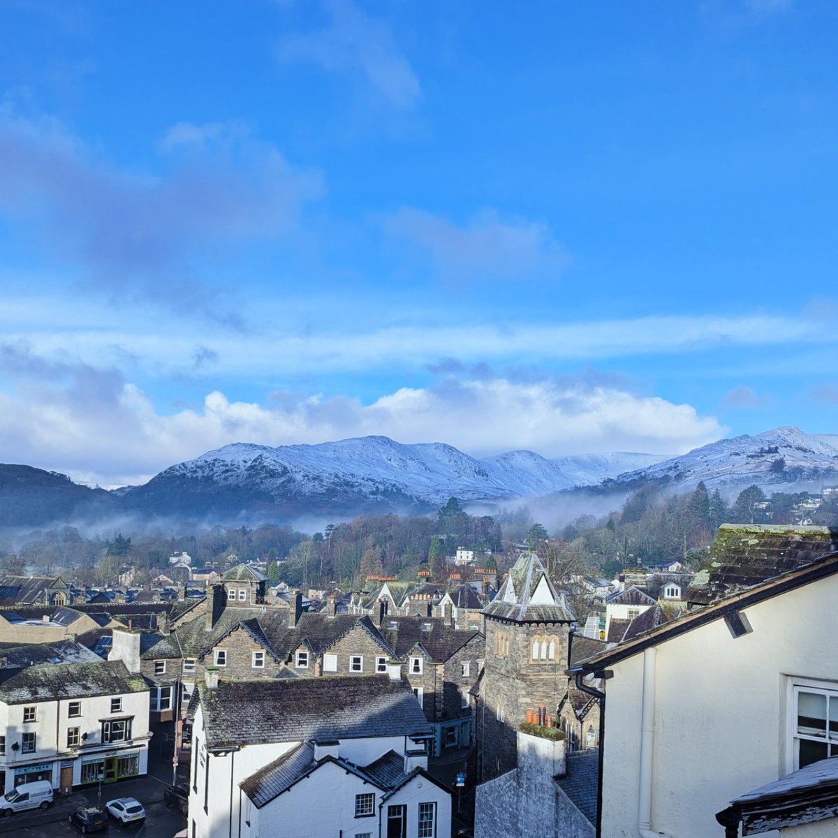 Ambleside Rooftops, January Skies...
.
.
.
#ambleside #january #lakeland #lakedistrict #winter #fells #snow #lovethelakes #getoutside