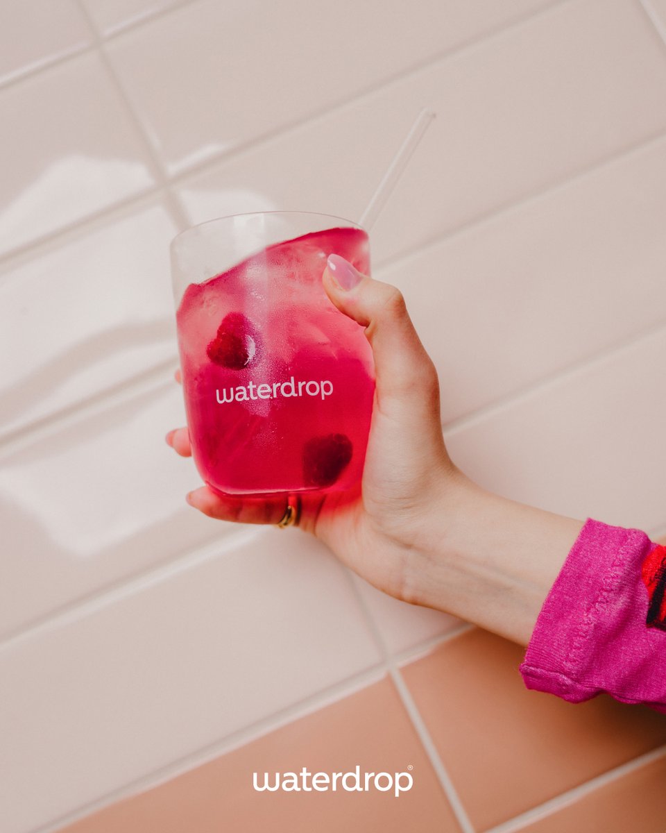 New Year, New Mi(crodrinks)💙

Dry January is the perfect chance to start the New Year on a hy(drated) note. If you're still considering it, it's not too late!

Check out our blog for the origins of Dry January, its amazing perks, and how waterdrop® can help you stay hydrated and