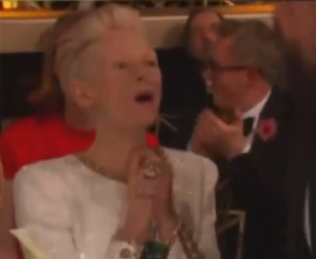 sboficial's tweet photo. Marido de Tilda Swinton comenta sobre reação viral da atriz com a vitória de Fernanda Torres no Globo de Ouro:

"Isso está virando meme no Brasil. Foi muito merecido. Este filme é uma obra-prima e Fernanda é sublime." https://t.co/b1aP6DMemz