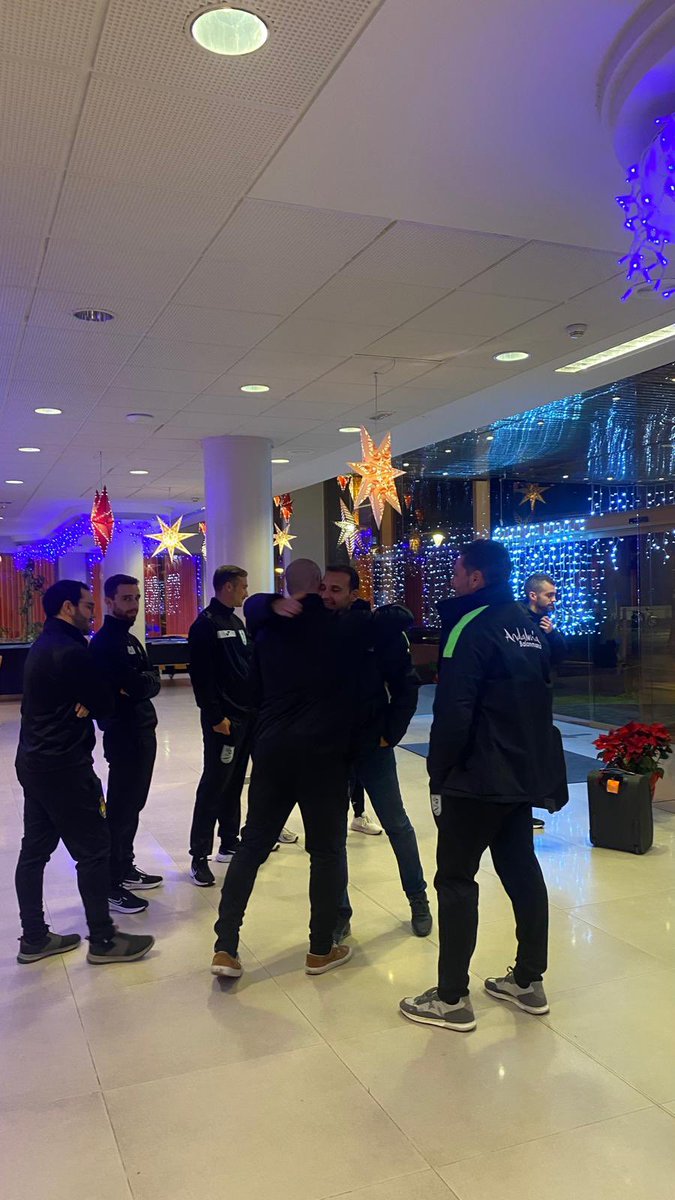 Nuestros compañeros recibieron la visita del presidente <a href="/Sebastian090578/">Sebastián Fernández</a> con el
que pudieron compartir vivencias de este maravilloso CESA CATALUÑA 2025 🤾🏼🤾🏽‍♀️