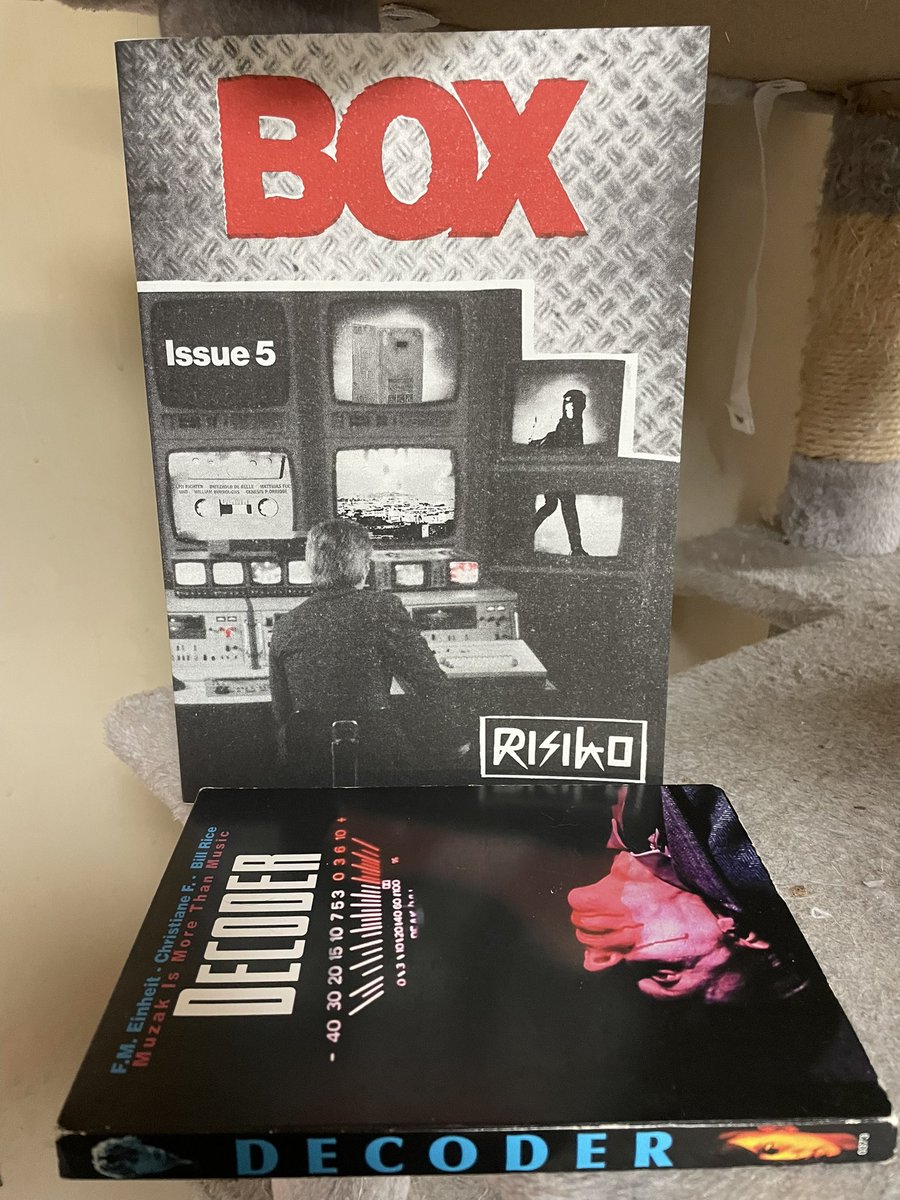 映画'Decoder 好きとしてクラウス・メック・インタビューは見逃せない想いでRISIKO最新号ゲット！ここら辺の話も1/12(日)はしていきたいですね。ご予約DMにてお待ちしております