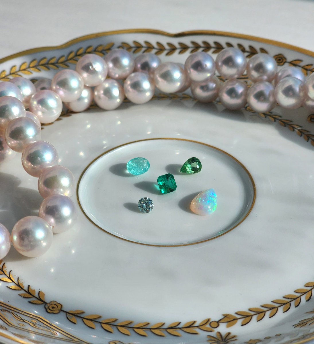 2025년의 첫 수제 트윗이네요💙 모쪼록 이번 한 해도 잘 부탁드릴게요🙂 을사년인 올해 첫 제품을 준비중이니 조금만 기다려주세요🩰