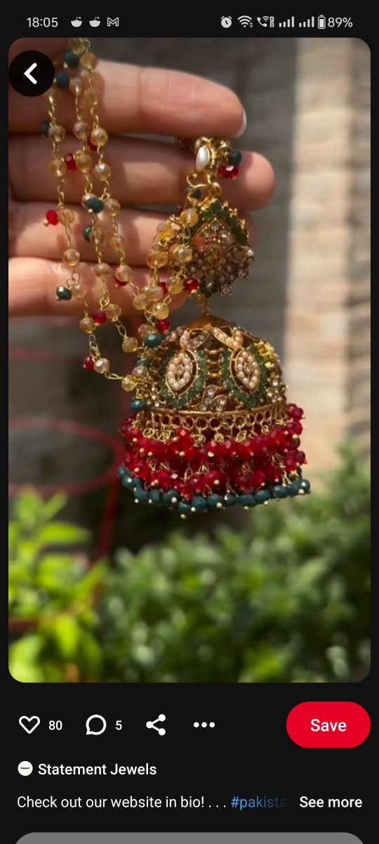itseshagupta's tweet image. Could anyone please please tell me on which shopping site I can find these gorgeous jhumkas ?? 

Please , the help would be appreciated.

#jhumka #jhumkatwitter