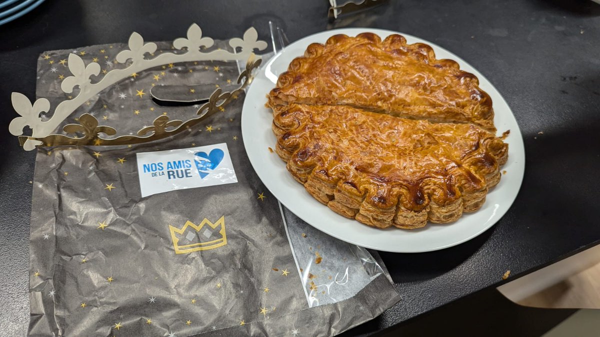 What better way to kick off the year than to enjoy a nice moment between colleagues? 🤗

The Phrenos team celebrated the start of 2025 with the famous ‘Galette des Rois’ of the Epiphany! 👑

Phrenos wishes you all a happy and prosperous 2025👏