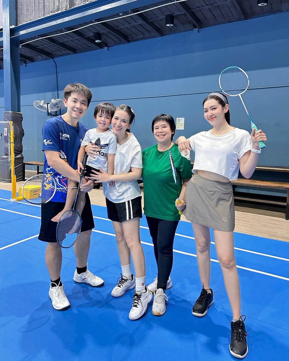 we_arebellaclub's tweet photo. ชาวสายไหมซ้อม! พร้อมไปเจอชาวฝั่งธนละฮะ🏸 #hkagency
Cr. bellacampen
#bellacampen #เบลล่าราณี https://t.co/mD32WfLVeP