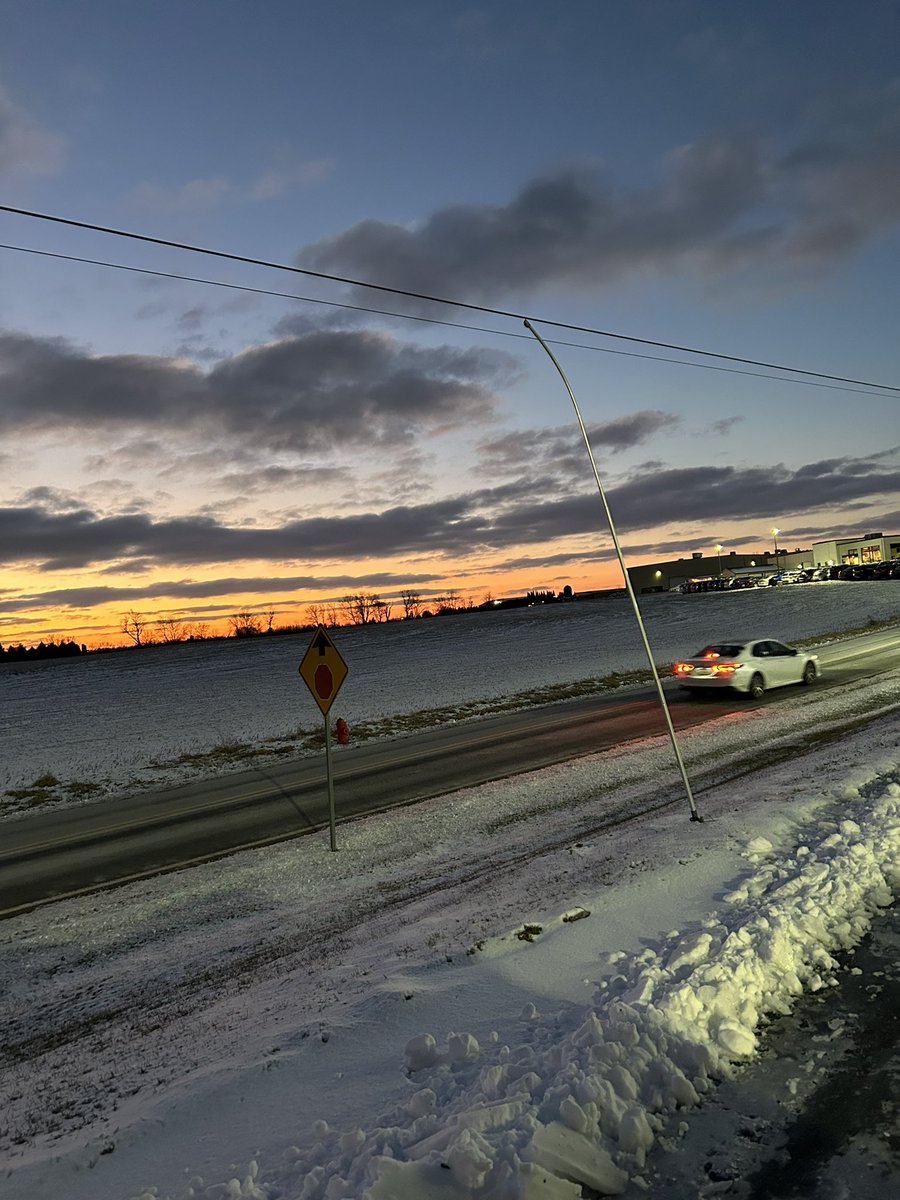 Although, some roads have been treated be on the lookout for snow drift. Those strong wings are coming in from the Northwest which means it doesn’t take much for the snow to blow off of cars or roofs. 

Drive safe out there and reduce your speed. ❄️🚗