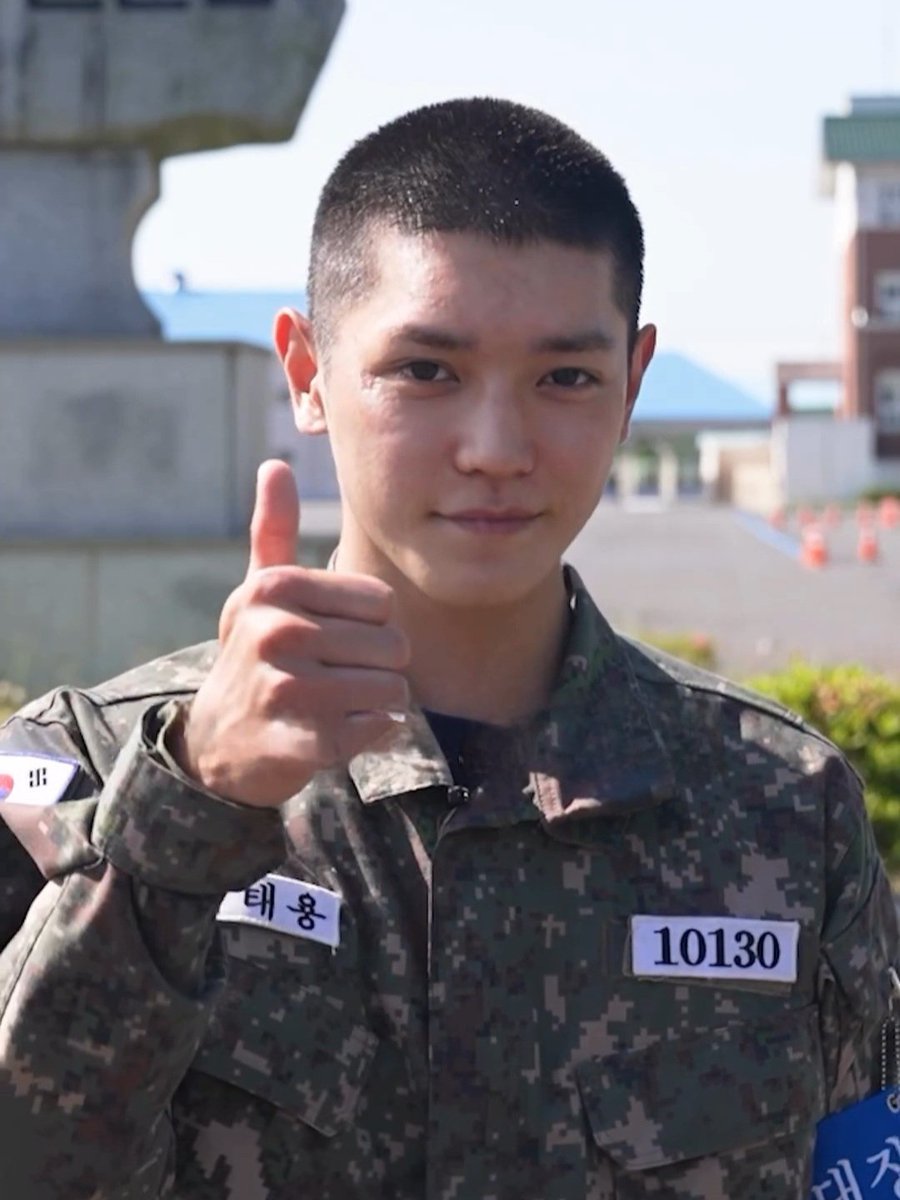 taeyong pics tweet media