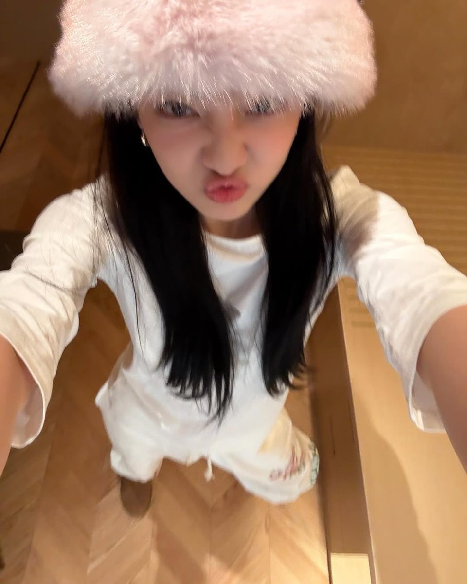 ningning tweet media