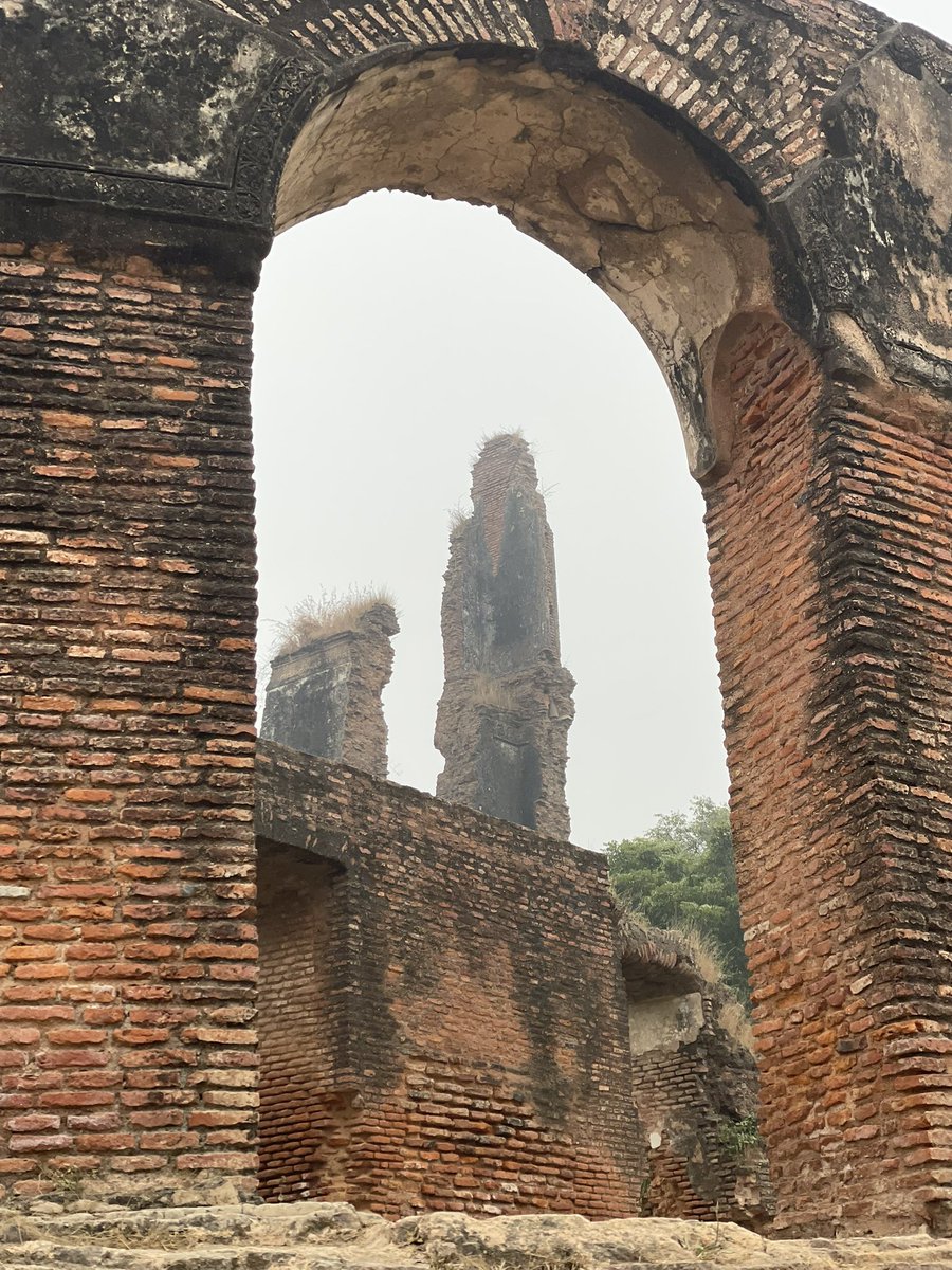 Mridulaya's tweet image. #structure #architechure #lucknow #heritage #monument