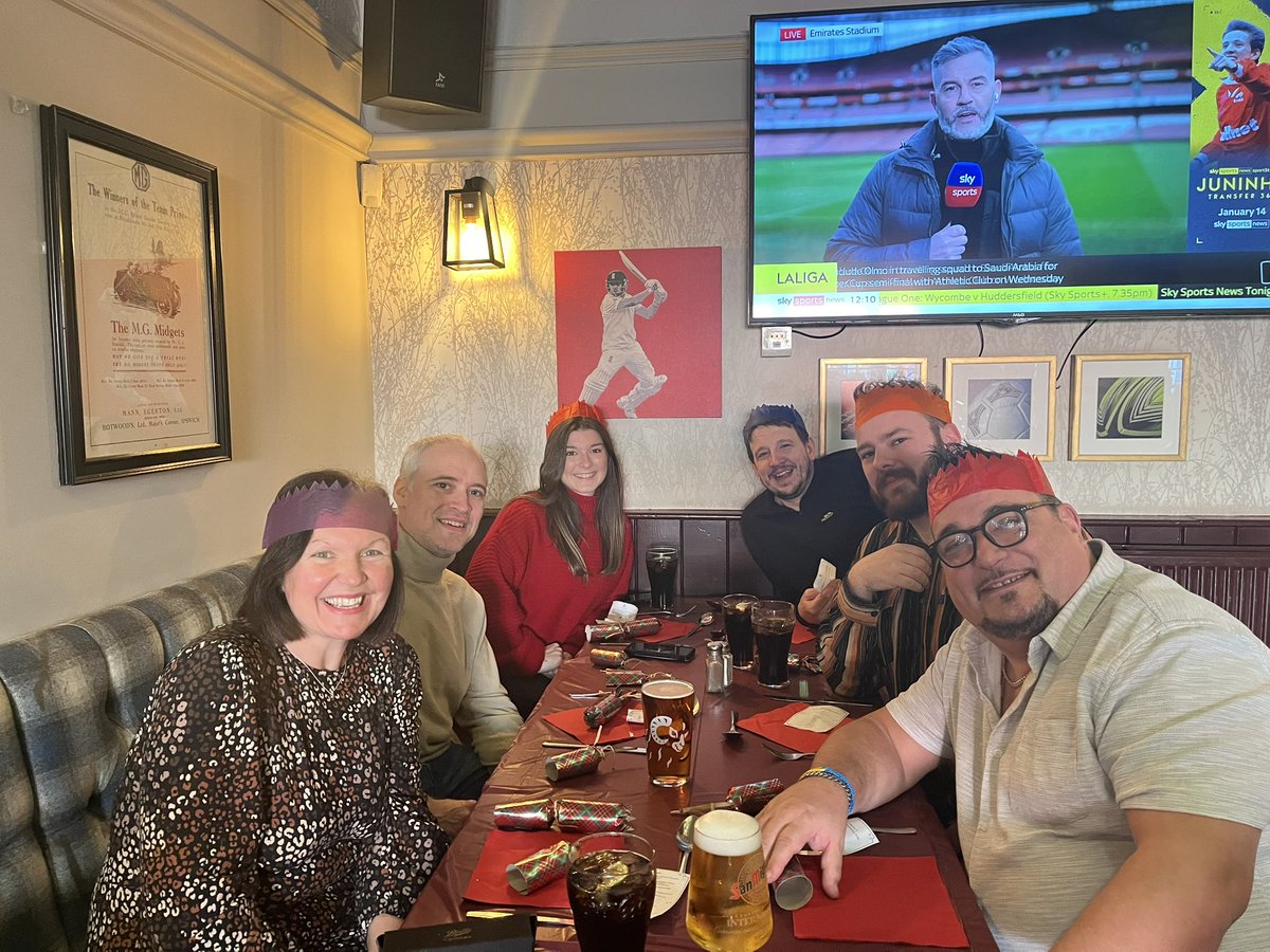 WayneBavinShow's tweet photo. Belated #Christmas meal with the Wayne Bavin at Breakfast team @BBCSuffolk
Thanks for a great 2024 @ichenery @OttawayJacob Courtney Yule Alison Root and Darren Rozier 
Looking forward to 2025. https://t.co/LWU5hgH4cv