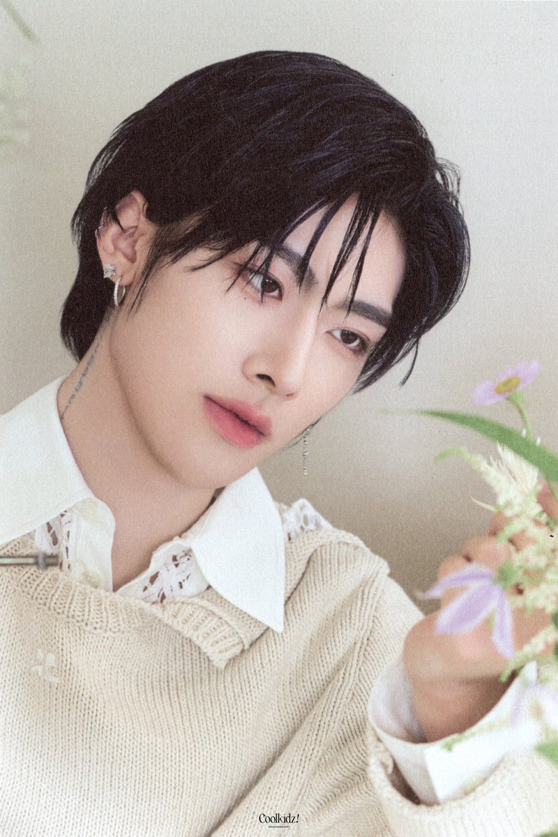 0520gif's tweet image. [SCAN] ZEROBASEONE 2025 SEASONS' SWEET GREETING - OUR SEASON

vo.la/kVlwcu
vo.la/mhukxR

#RICKY #리키 
#ZEROBASEONE #ZB1 #제로베이스원