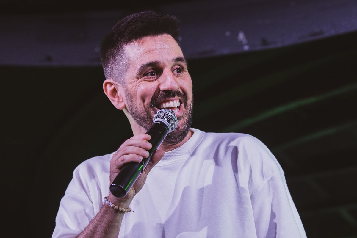 🌴✨ ¡Tenerife se llena de risas! ✨🌴

El 17 de enero, <a href="/FranPatiComedy/">Fran Pati</a>  llega al Teatro Unión Tejina de Tenerife con su show Y tú, ¿Tienes pueblo?. 😂

🎟️bit.ly/FranPati_LaLag…

#Tenerife #comedia #humor