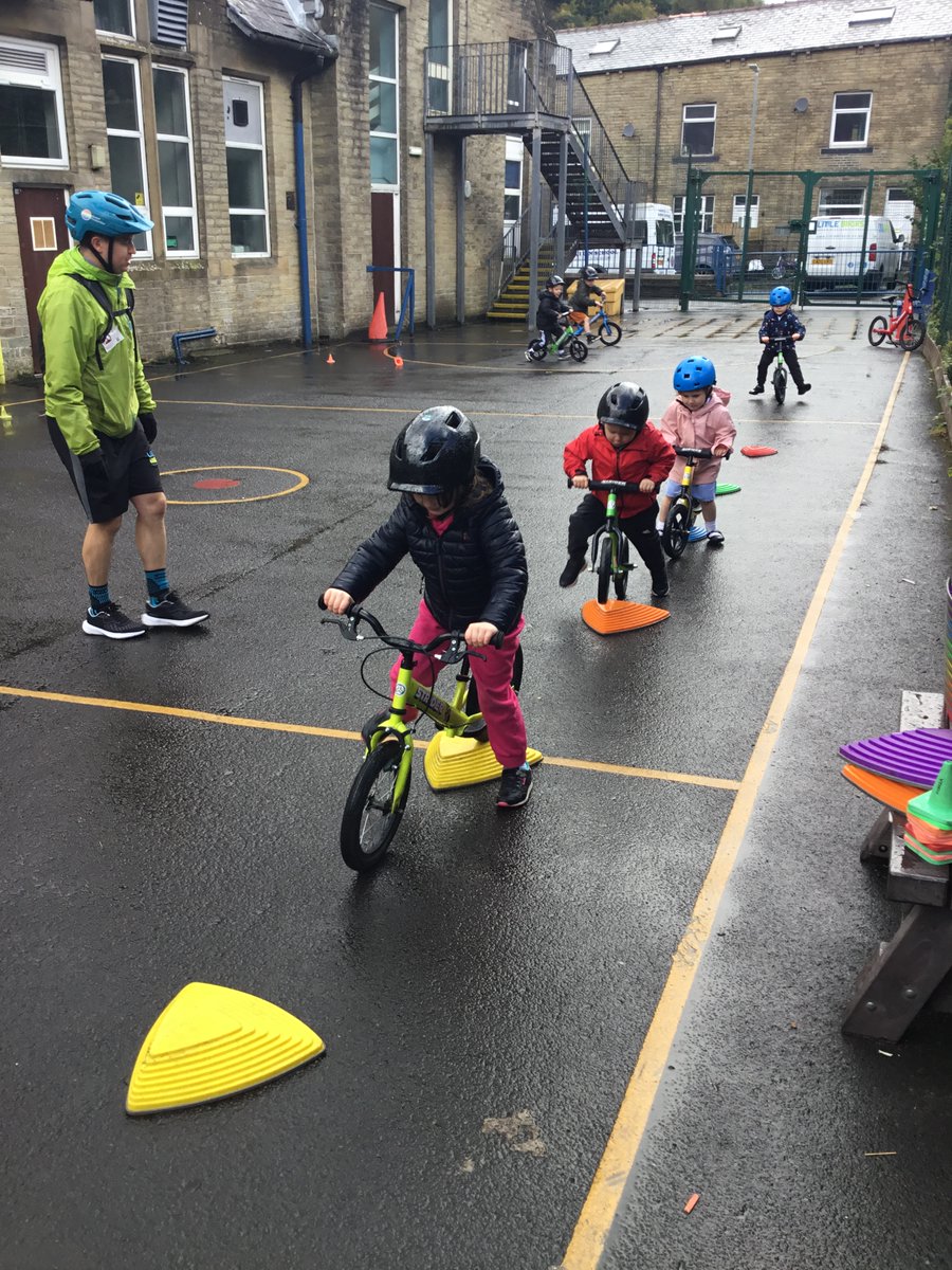 BalanceBikers's tweet photo. "Cycling: Not just fun, but fundamental! 🚴‍♀️🧠  Did you know cycling boosts cognitive skills &amp; physical development?  Let's get your children rolling with our tailored programs! #LittleBikers #ActiveLearning #SchoolCycling" https://t.co/Yyl2BUl4p5