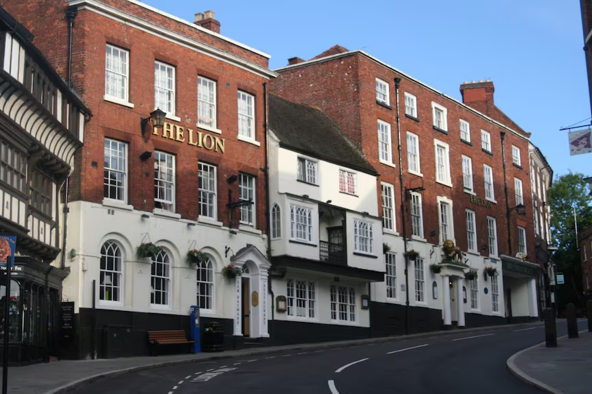Britains___Pubs's tweet photo. 3. The Lion 
Still Trading (As a hotel) #WyleCop, #Shrewsbury, #SY1

This one's a beauty. https://t.co/omC2VV5dz9