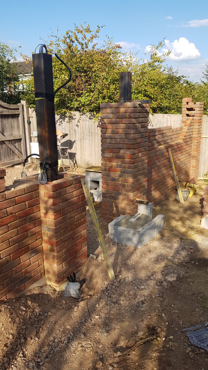 SCSautomationuk's tweet image. New automation installation including gate motors, access control panel, safety devices and video intercom. Main gate and ped gate solutions to ensure ease of access whilst increasing security #staysafe #automation #gateautomation #gatesafety