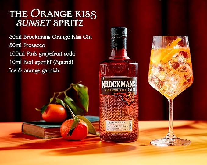 Brighten up your day with a <a href="/BrockmansGin/">Brockmans Gin</a> Orange Kiss sunset spritz, perfect for bringing the sunshine ☀️

distillersdirect.com/products/brock…

#gin #brockmans #brockmansgin #sunshine #orange #cocktail #distillersdirect