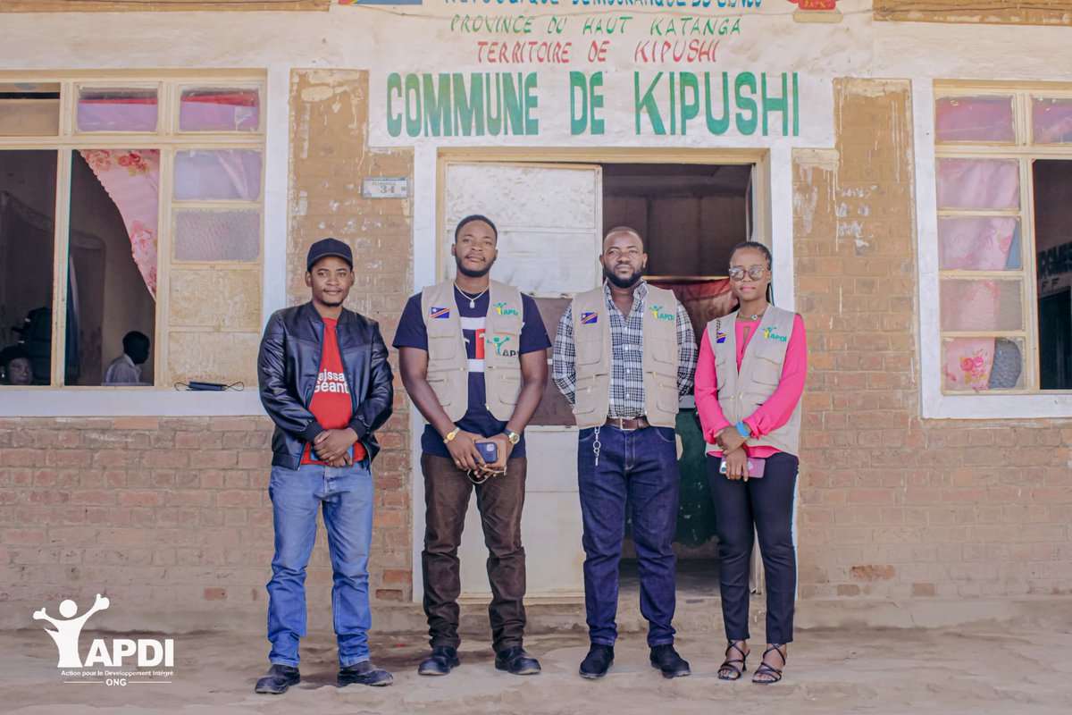 apdi_le10289's tweet image. Dans le but d'atteindre nos objectifs dans la commune de #Kipushi, nous avons eu l'opportunité de rencontrer le nouveau bourgmestre Michel Lupupa en décembre 2024. Une occasion pour nous de lui présenter nos civilités, et surtout présenter l'ONG #APDI à l'autorité urbaine.
