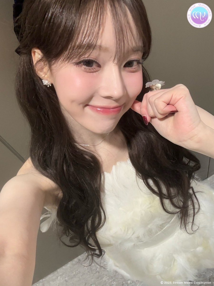 nano_winter's tweet photo. 2521 민정이🤍🎀🖤 https://t.co/Mnv6WOeFPE