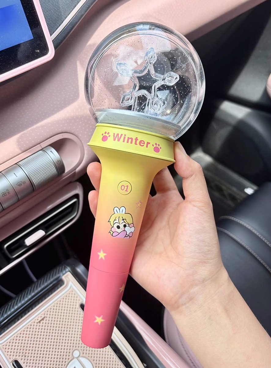 diy_stick's tweet photo. Happy Birthday WINTER⭐️ https://t.co/cdkZcVWdny