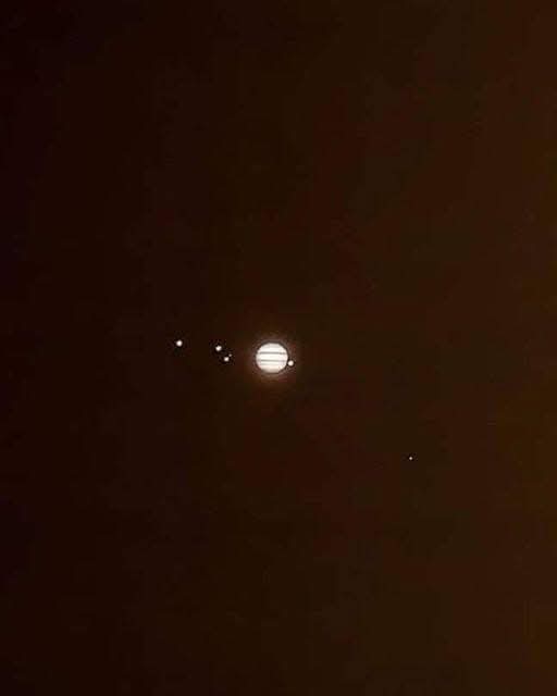 SciTechMagazine's tweet image. Jupiter and Moons 😲

📸 Credits - Luis argerich