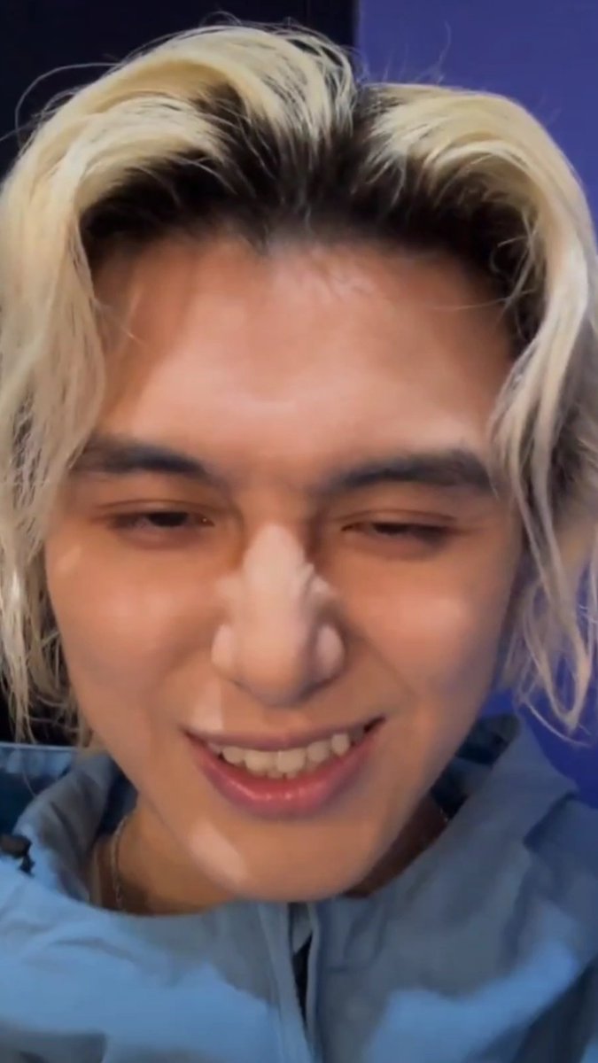 im gonna bite someone 🧛🏻‍♂️

#FujiiKaze
#藤井風