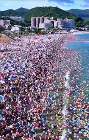 casper_sl's tweet photo. Me pasó #EnQueTeConvertisteDaniel esta foto de MDQ ayer a las 7 de la mañana. Las montañas del fondo me hacen dudar un poco, pero bueno, si o dice Dany serán reales. Igual voy a tratar de verificarlas https://t.co/5tazQyuKPy