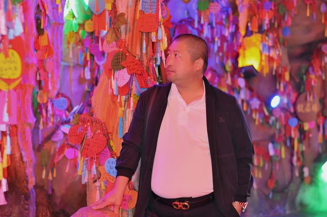 红颜中老 tweet media