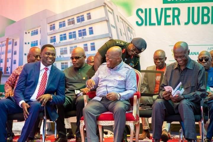 PoetKearls's tweet photo. On 22/08/2024, I was graced with the honor of performing before the President of the Republic of Ghana 🇬🇭, H.E @NAkufoAddo, during the commissioning of Silver Jubilee Building at the @uds_official

Grateful beyond words for every voice &amp; moment that has shaped this journey 🇬🇭🙏 https://t.co/XOj26PCfF5