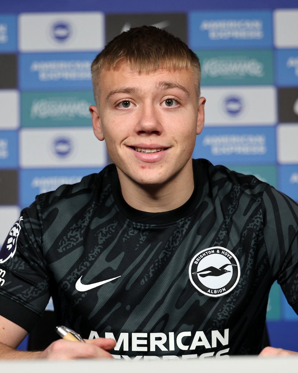 We are pleased to confirm the signing of goalkeeper Sebastian Jensen. 🤝

The 18-year-old, who has previously played for Everton U18s and Stoke U18s, has joined on a contract that runs until June 2025 and will be a part of our MU21s squad. 🧤
