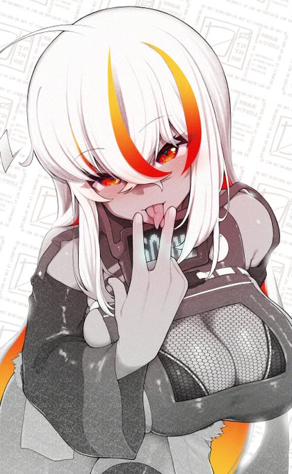 巳年なのでスプリットタン恋路ちゃんを描き初め 