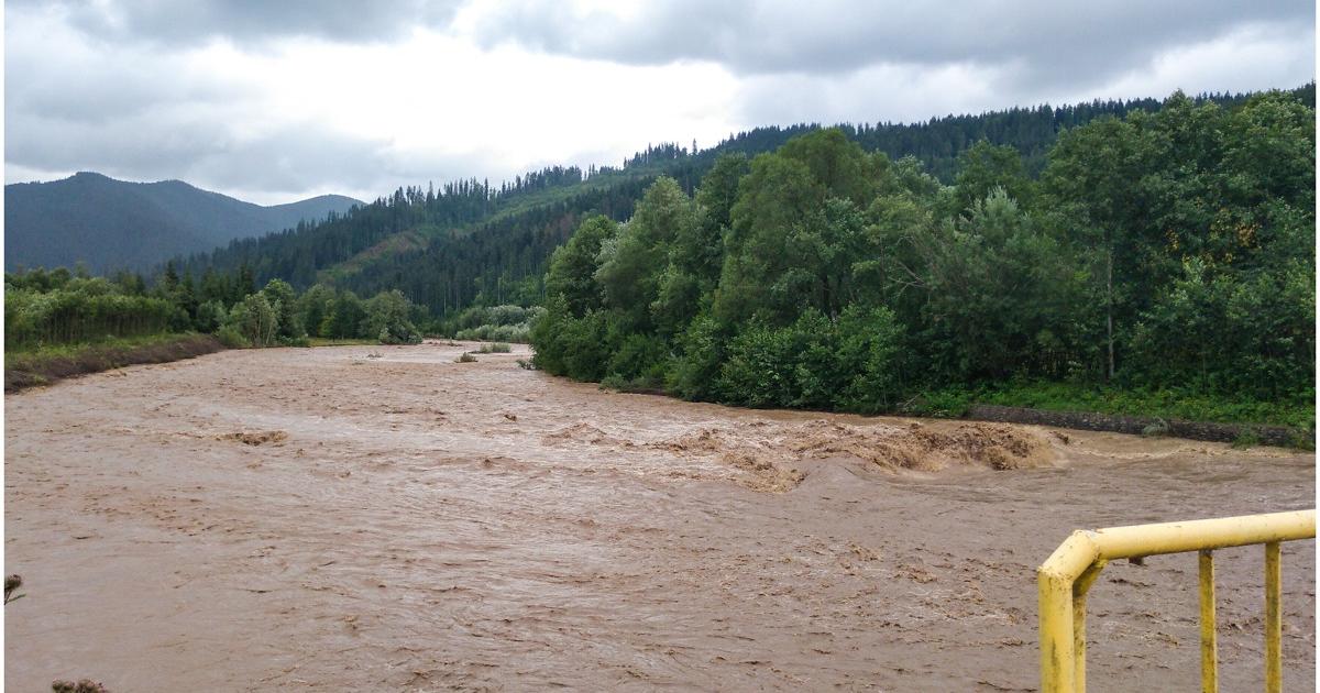 Stiri_Obiectiv's tweet image. Un Cod galben de inundaţii ameninţă mai multe râuri din țară, lăsând comunitățile în alertă pentru eventuale daune devastatoare.
obiectiv.org/article/averti…

#inundatii #meteorologie #codgalben #hidrologie #precipitatii